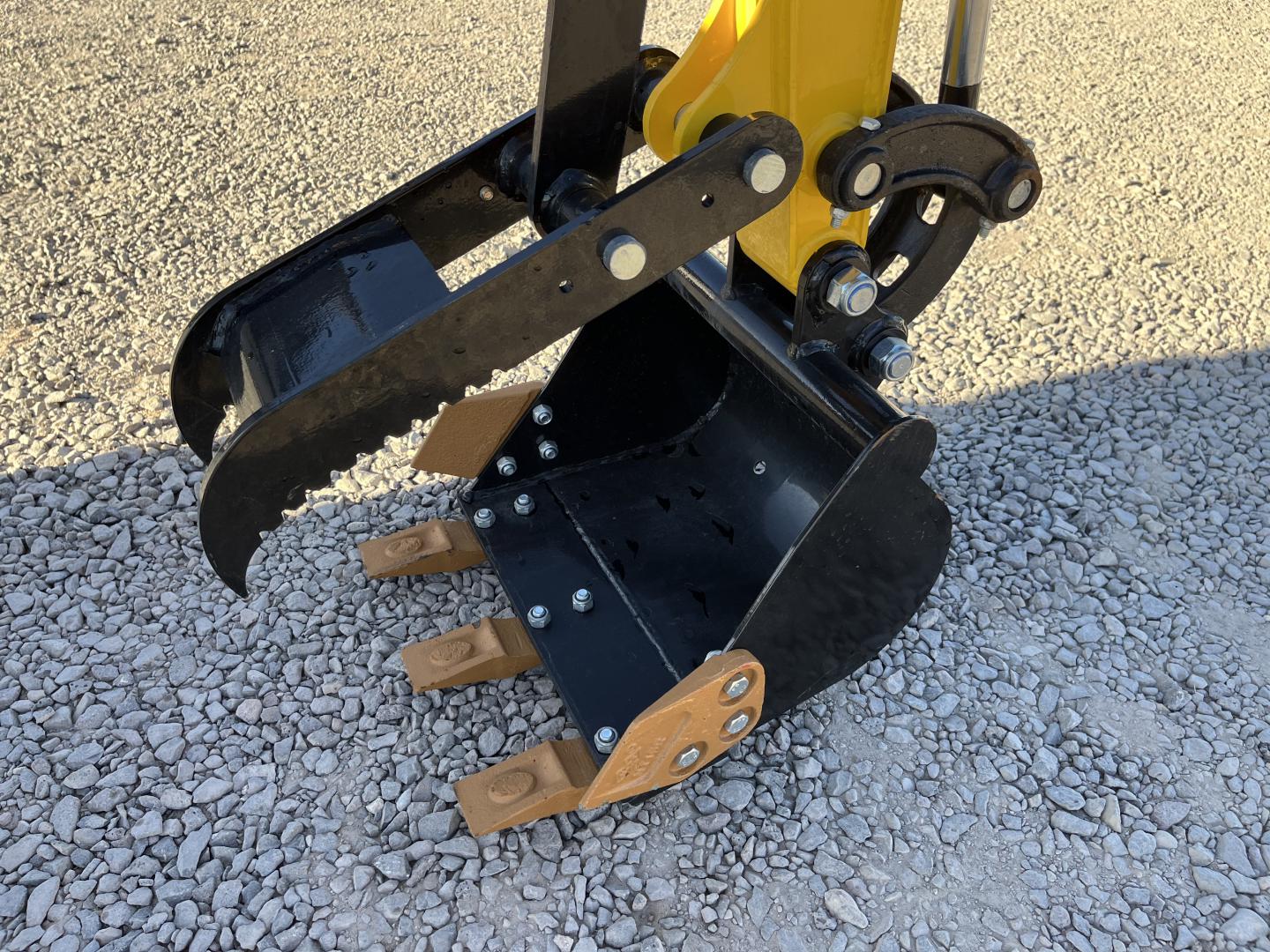 ./imagenes/INVOICE/2019/17383/MINIEXCAVADORA AGROTK QH12 (11).JPG